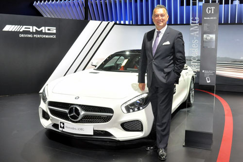 Mercedes-AMG-GT-S-ve-Merced